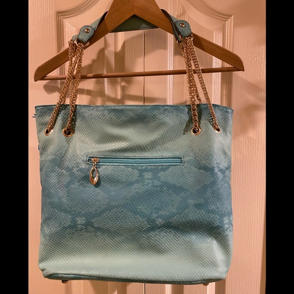Turquoise Jean bag w/chain detailing and removable Jean rosette - Picture 2 of 7